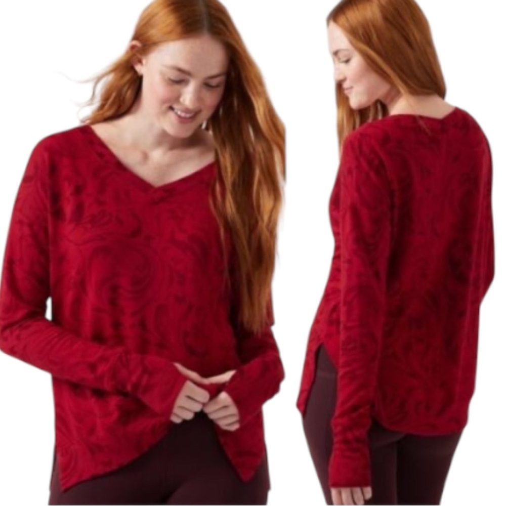 Athleta New with Tags Coaster Luxe top, SZ Small, Red Paisley